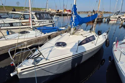 2009 Sailboat Skippi 750