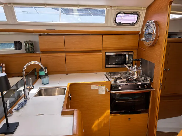 Coventina Yacht Photos Pics 