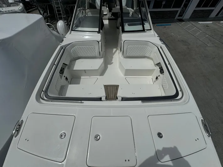 51827 24 40dc Wcn In Laud Yacht Photos Pics 