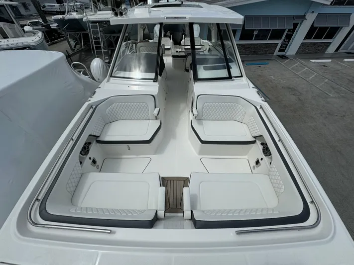 51827 24 40dc Wcn In Laud Yacht Photos Pics 