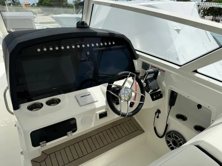 51827 24 40dc Wcn In Laud Yacht Photos Pics 