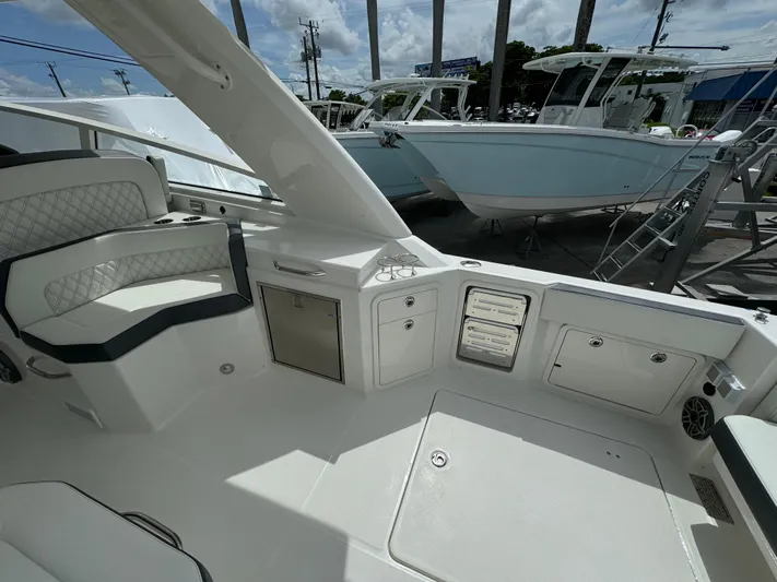 51827 24 40dc Wcn In Laud Yacht Photos Pics 