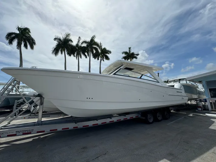 51827 24 40dc Wcn In Laud Yacht Photos Pics 