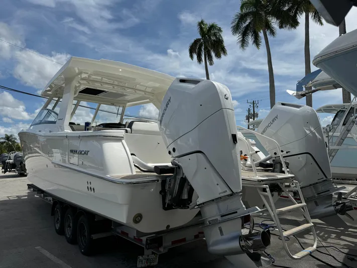 51827 24 40dc Wcn In Laud Yacht Photos Pics 