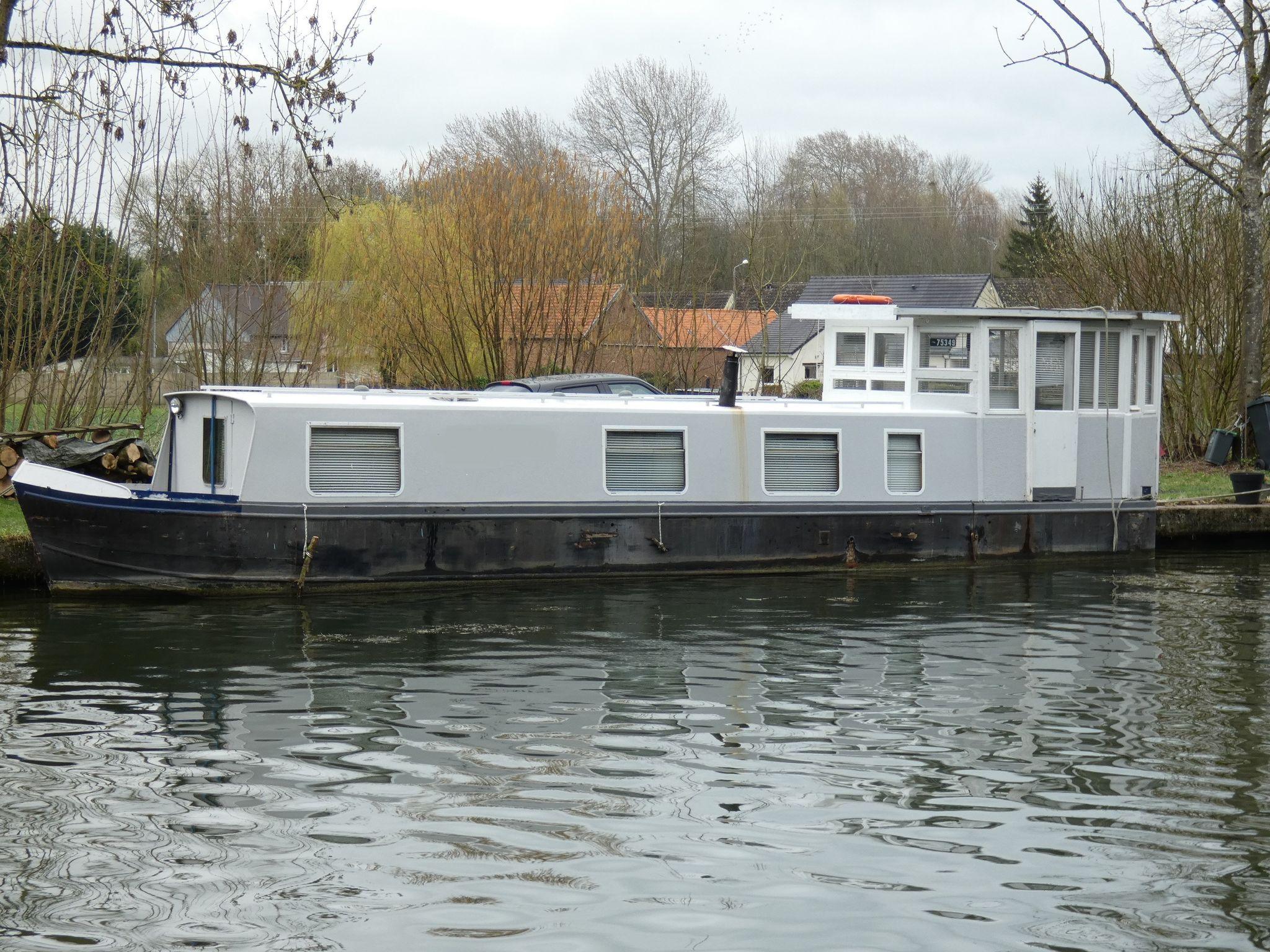 Narrowboat 40ft Usate - iNautia