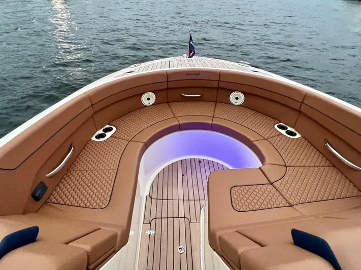  Yacht Photos Pics 2022 Chris-craft Launch 35 Gt - Image 12