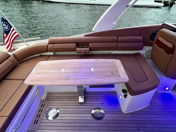  Yacht Photos Pics 2022 Chris-craft Launch 35 Gt - Image 26