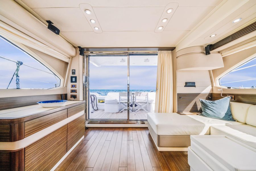 2017 Azimut 54 Flybridge