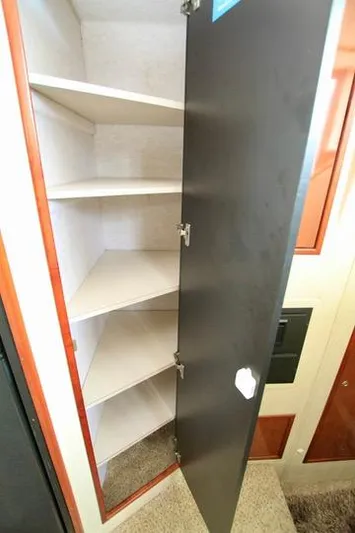 Smitten Yacht Photos Pics 