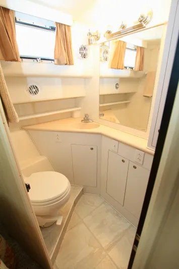 Smitten Yacht Photos Pics 