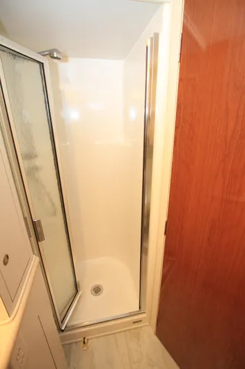 Smitten Yacht Photos Pics 