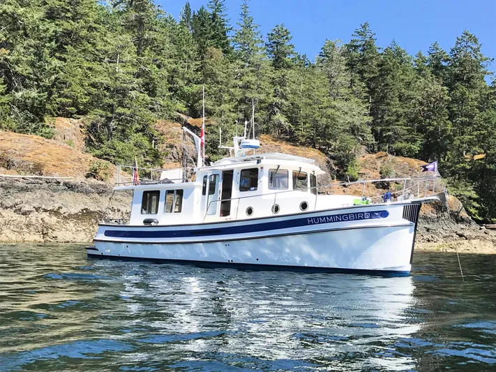 Hummingbird Yacht Photos Pics 