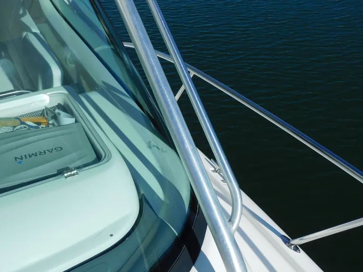 Sea Bully Yacht Photos Pics 