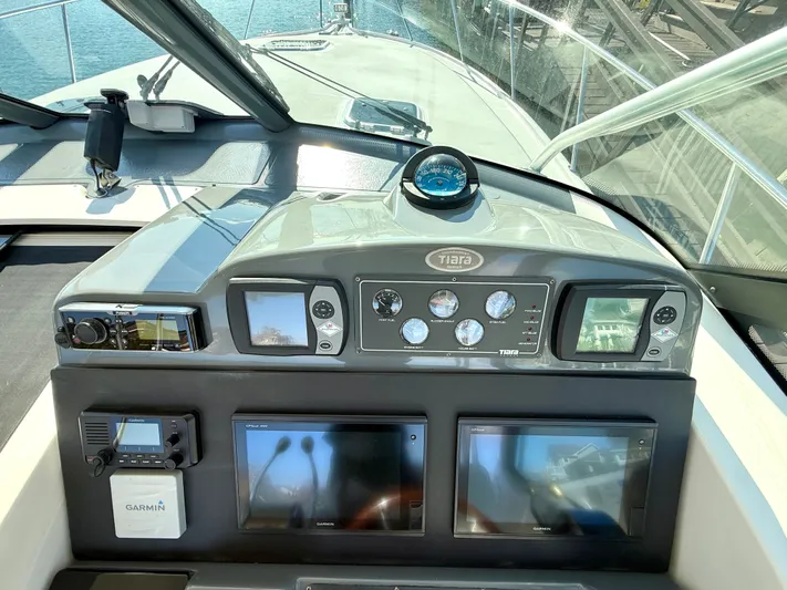 Sea Bully Yacht Photos Pics 