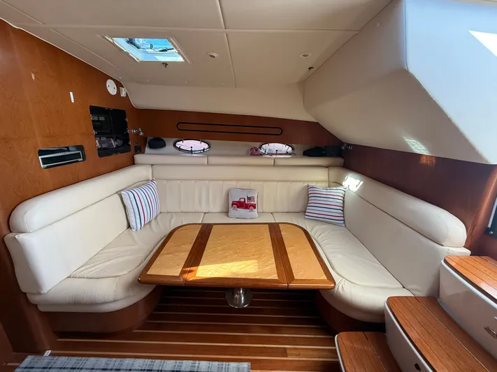 Sea Bully Yacht Photos Pics 