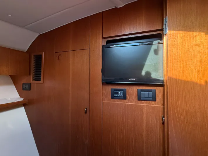 Sea Bully Yacht Photos Pics 