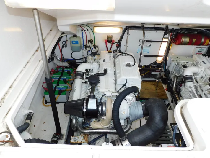 Sea Bully Yacht Photos Pics 