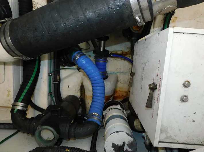 Sea Bully Yacht Photos Pics 