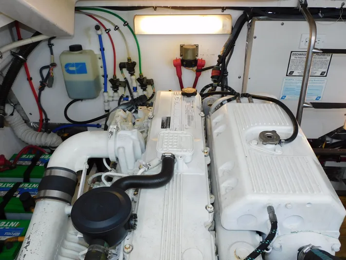 Sea Bully Yacht Photos Pics 