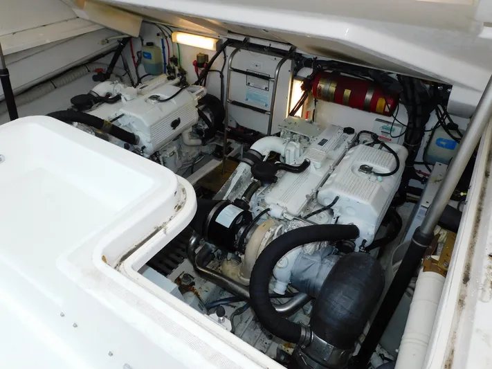 Sea Bully Yacht Photos Pics 