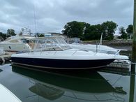 2006 Intrepid 310 Walkaround