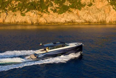 2026 Solaris Power 60 Coupe