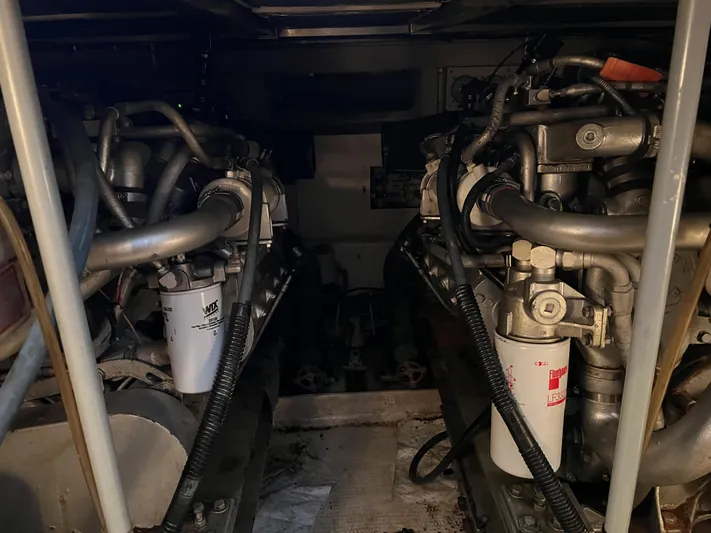 Mayhem Yacht Photos Pics 