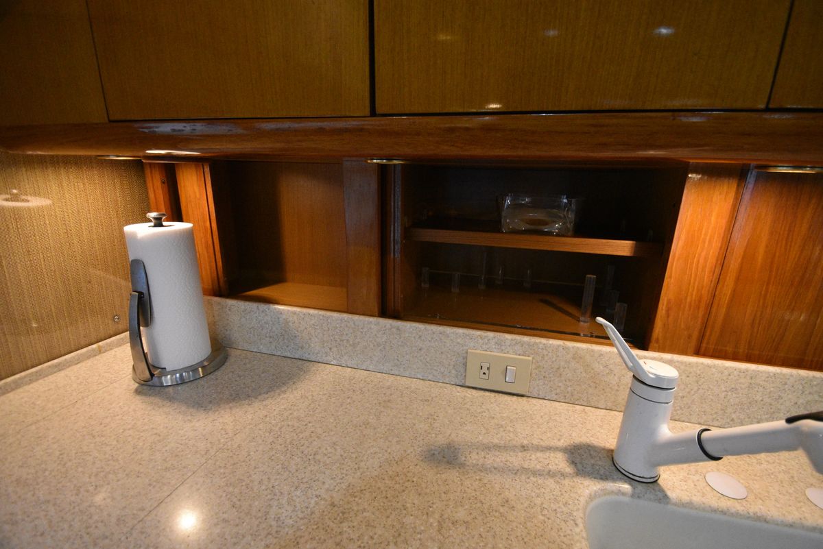 2001 Ocean Yachts 52 