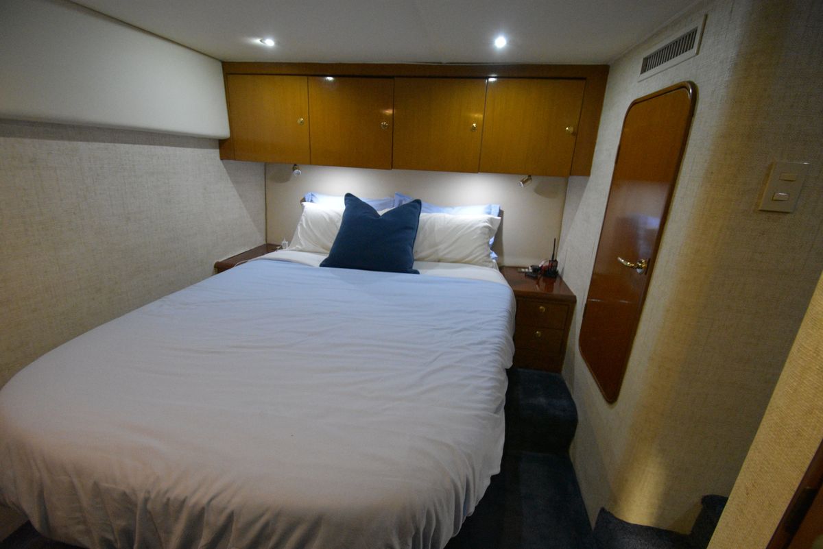 2001 Ocean Yachts 52 