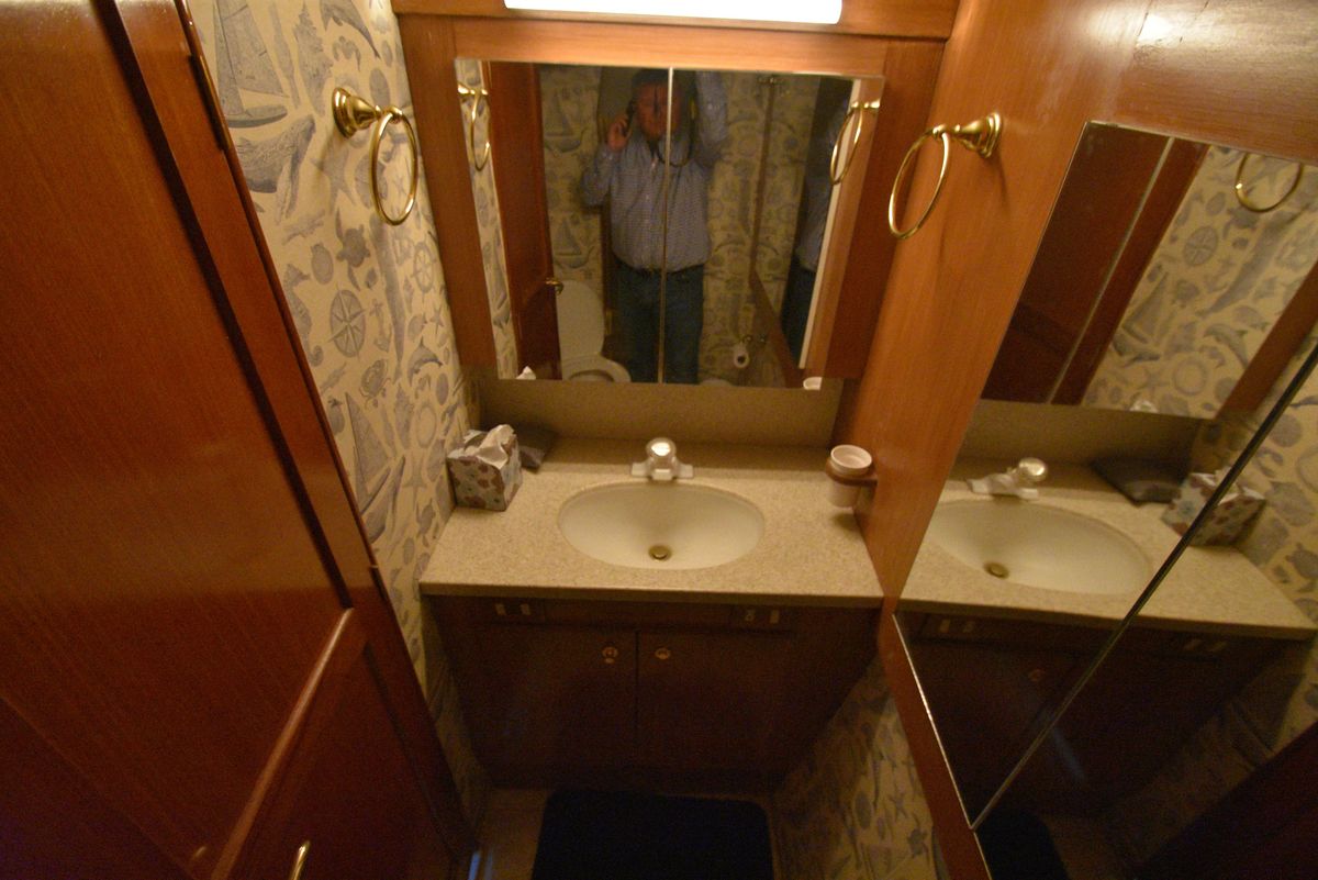 2001 Ocean Yachts 52 