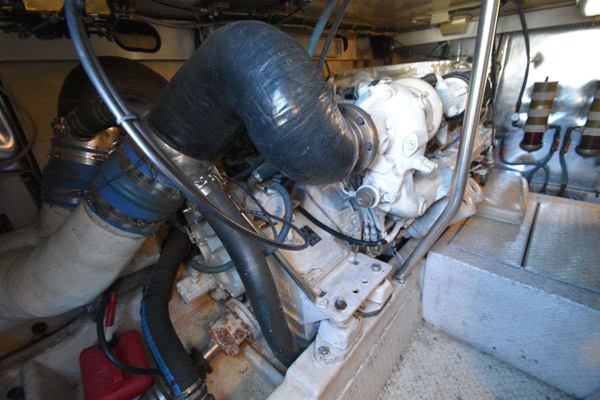 2001 Ocean Yachts 52 