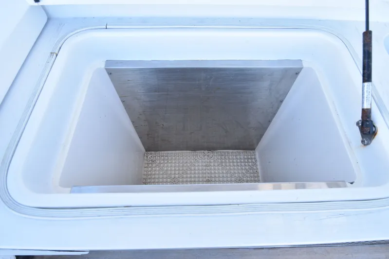 Liberty Risk Yacht Photos Pics 