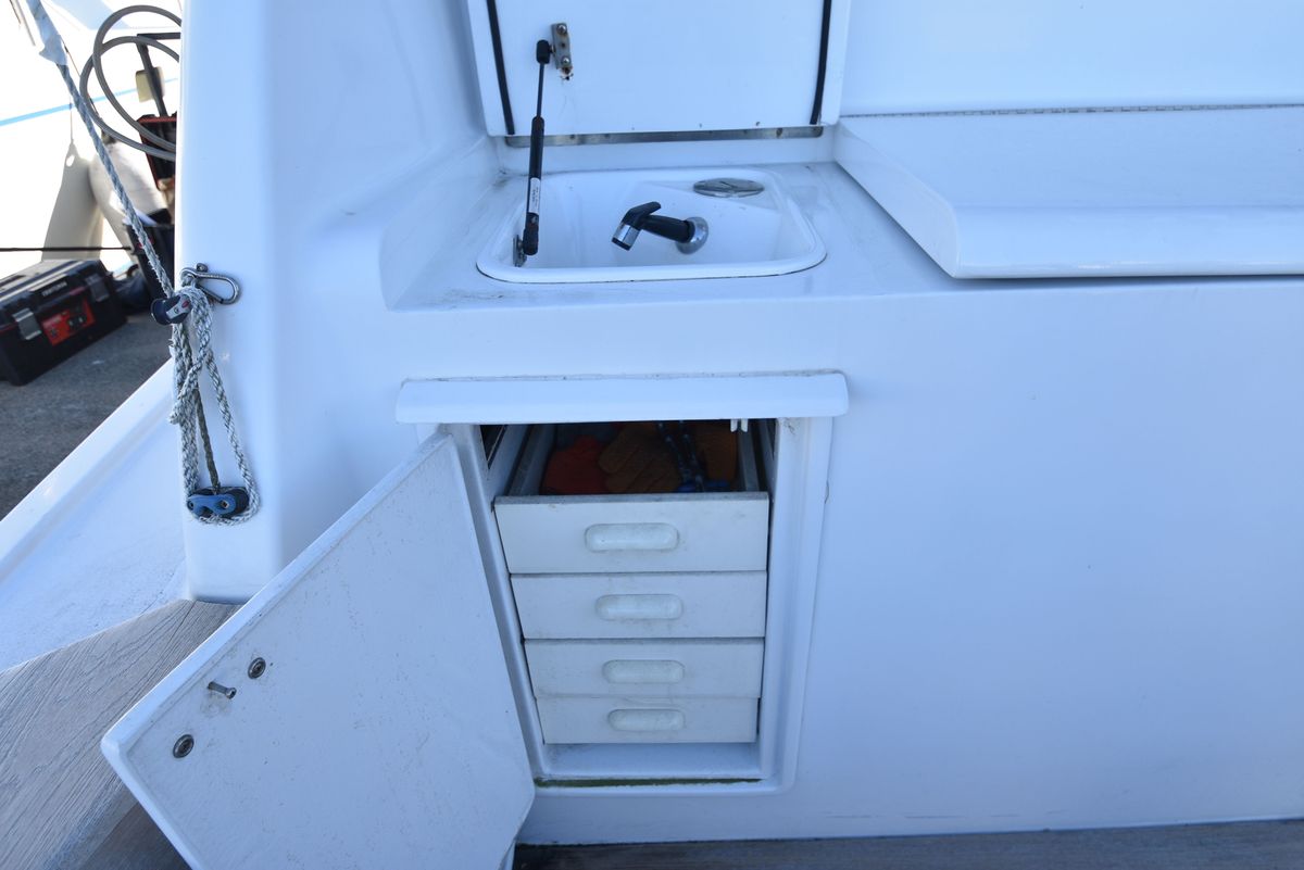 2001 Ocean Yachts 52 