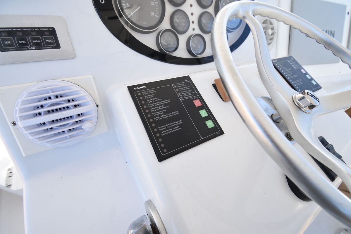 2001 Ocean Yachts 52 