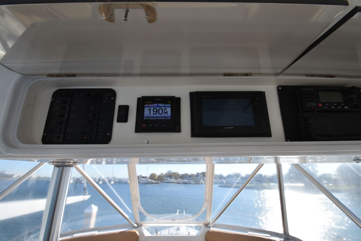 2001 Ocean Yachts 52 