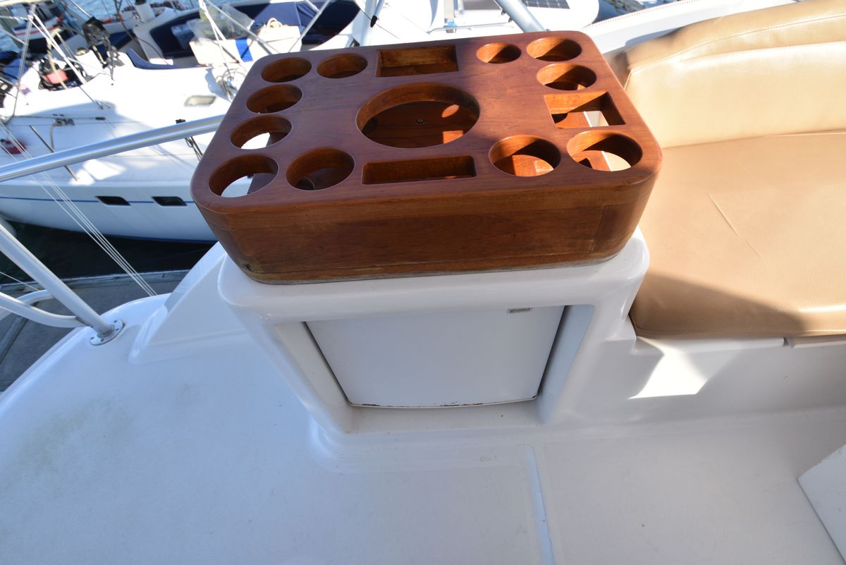 2001 Ocean Yachts 52 