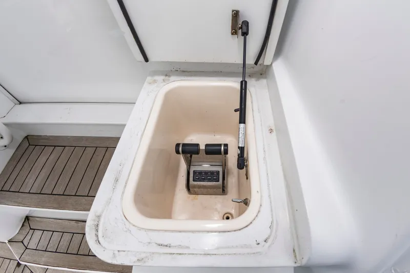 Liberty Risk Yacht Photos Pics 