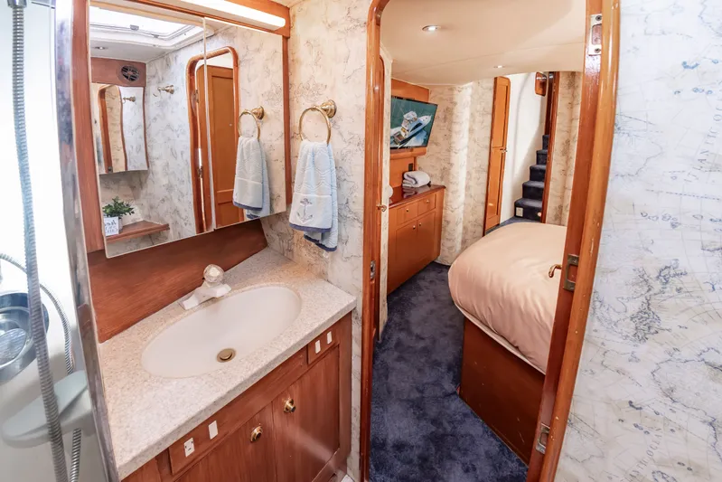 Liberty Risk Yacht Photos Pics 