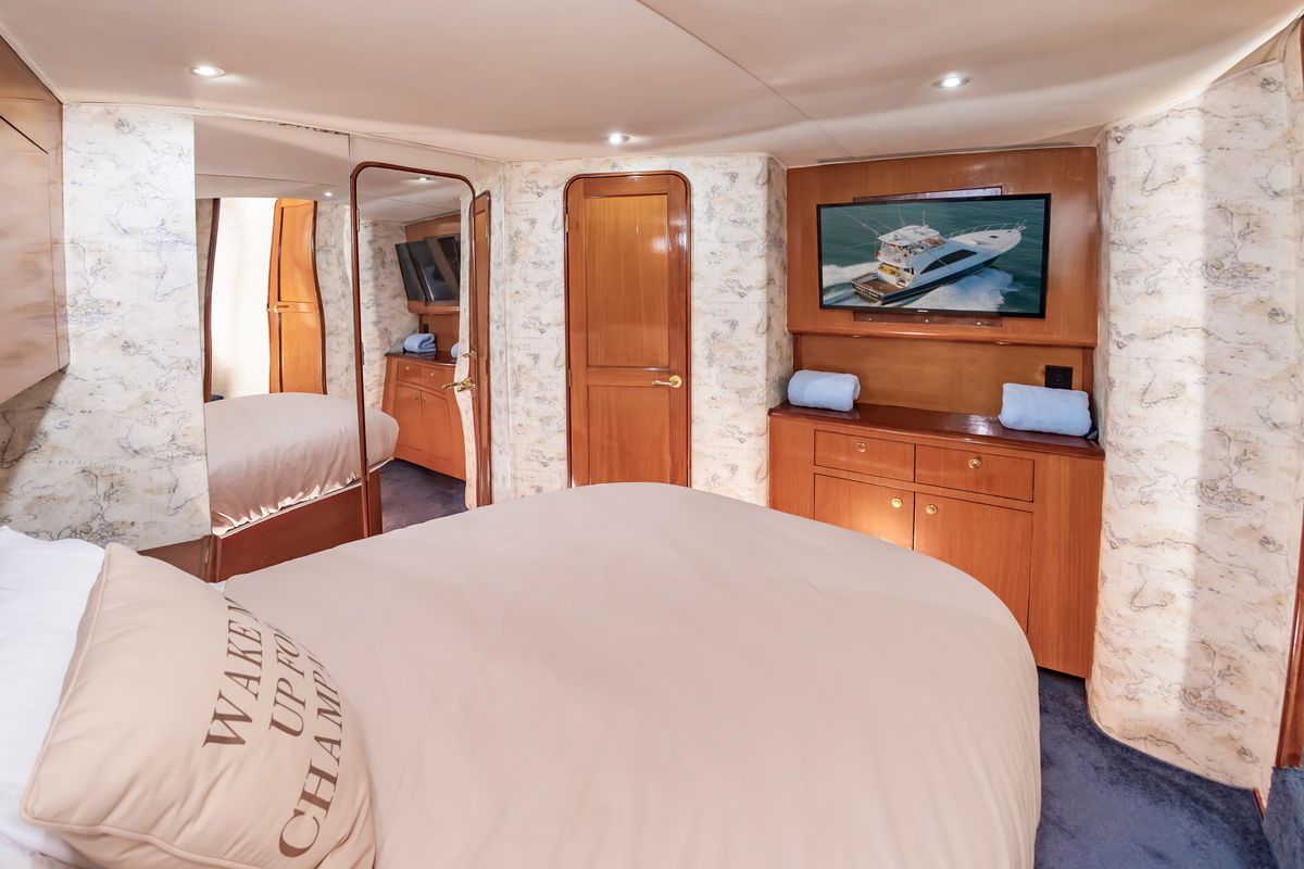 2001 Ocean Yachts 52 