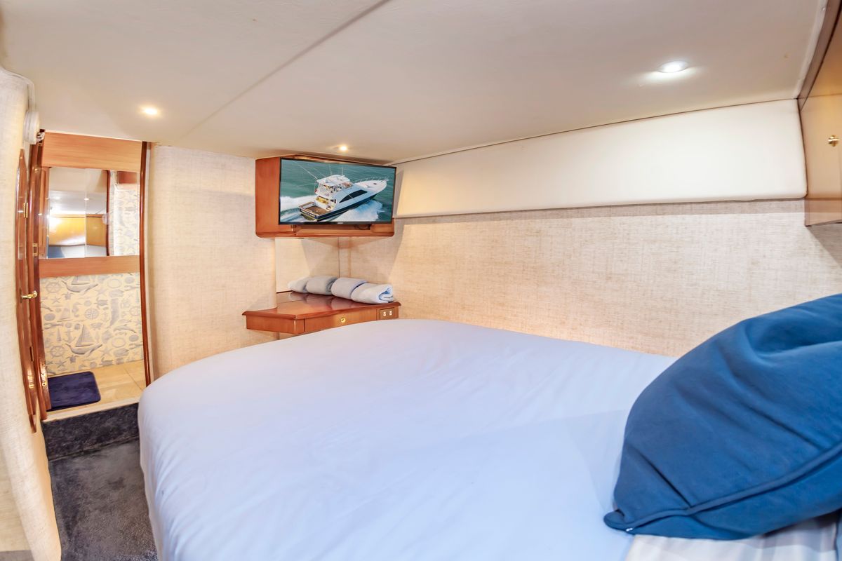 2001 Ocean Yachts 52 