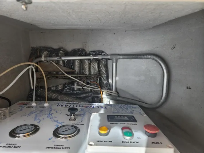 Nauti Yacht Photos Pics 