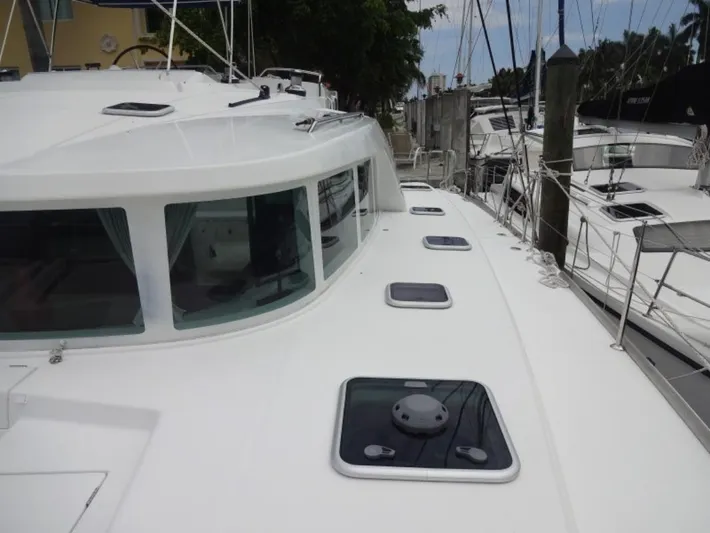 Nauti Yacht Photos Pics 