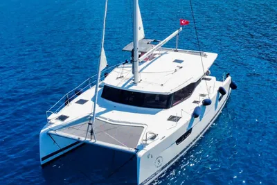 Fountaine Pajot Isla 40