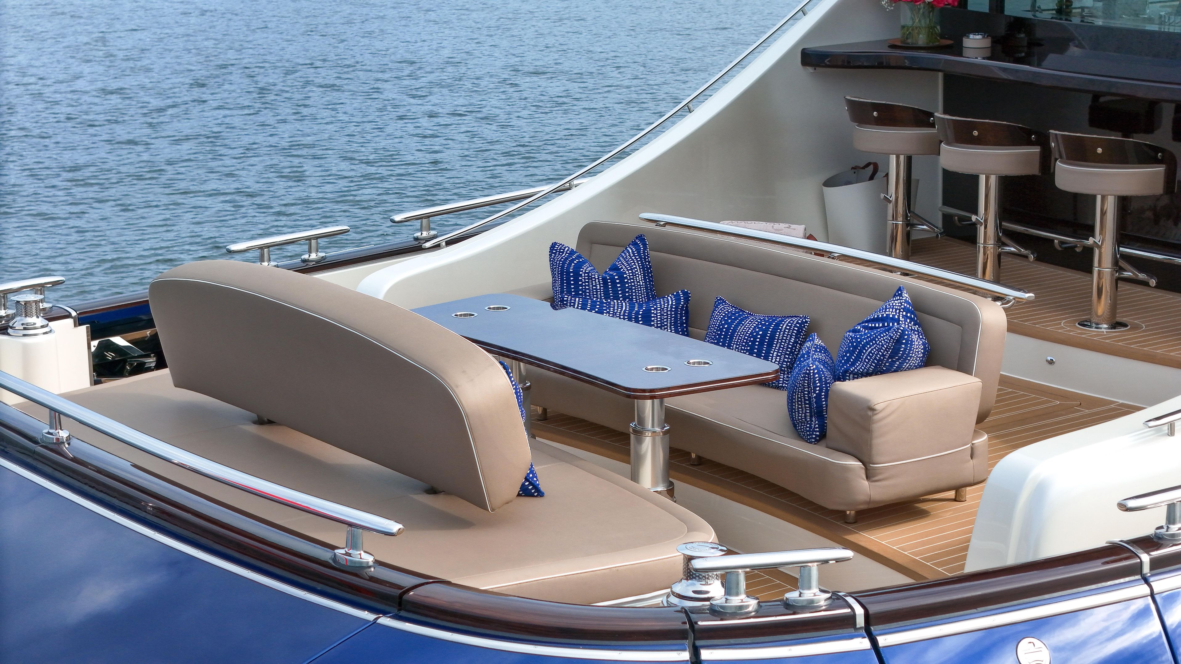 Yacht