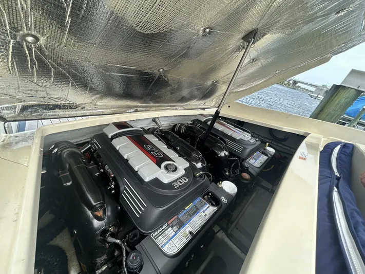  Yacht Photos Pics 2019 Chris-craft Launch 30 - Image 18