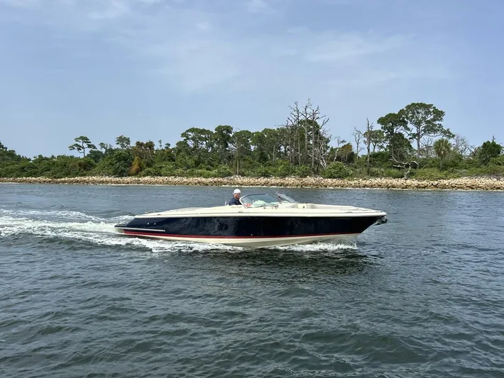  Yacht Photos Pics 2019 Chris-craft Launch 30 - Image 5