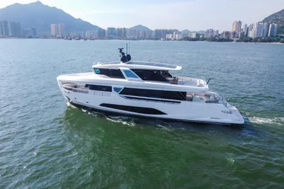 Ferretti Yachts Ferretti INFYNITO 90