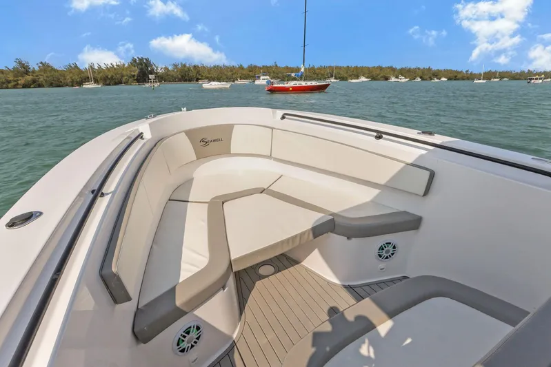  Yacht Photos Pics Manufacturer Provided Image