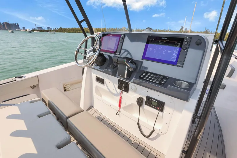  Yacht Photos Pics Manufacturer Provided Image