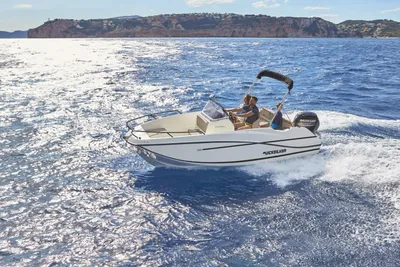 2025 Quicksilver Activ 555 Open